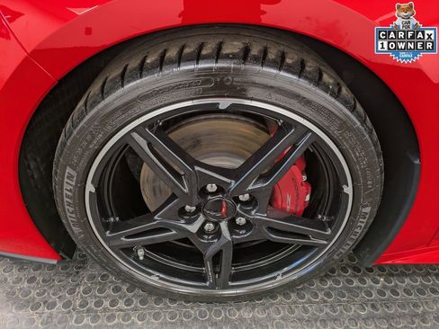 Used 2023 Chevrolet Corvette Stingray Premium Conv w/ Z51 Performance Package RWD image 7