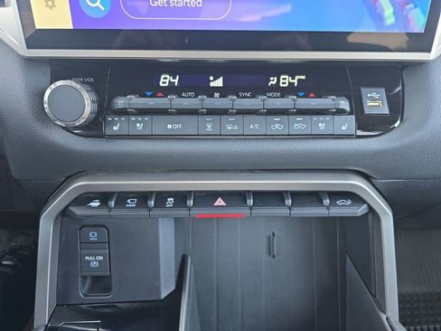 Certified 2025 Toyota Tundra Limited image 22