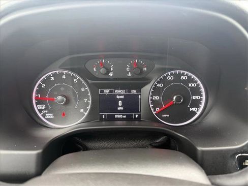 Used 2018 GMC Acadia SLE image 13