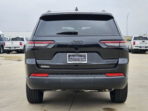 New 2025 Jeep Grand Cherokee L Limited image 8