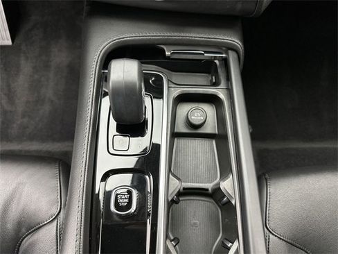 Certified 2023 Volvo XC90 B5 Core w/ Protection Package Premier image 20