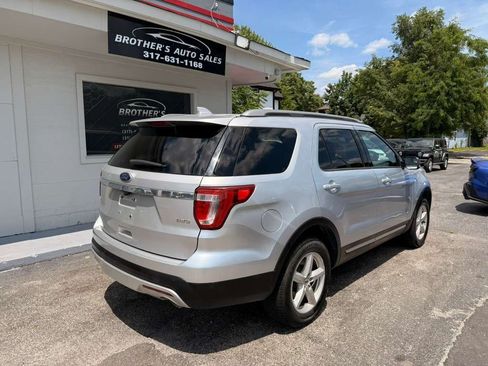 Used 2016 Ford Explorer XLT AWD/4WD image 16