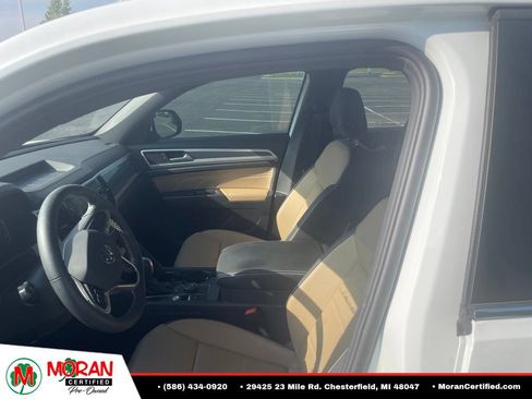 Used 2023 Volkswagen Atlas Cross Sport SE AWD/4WD image 12