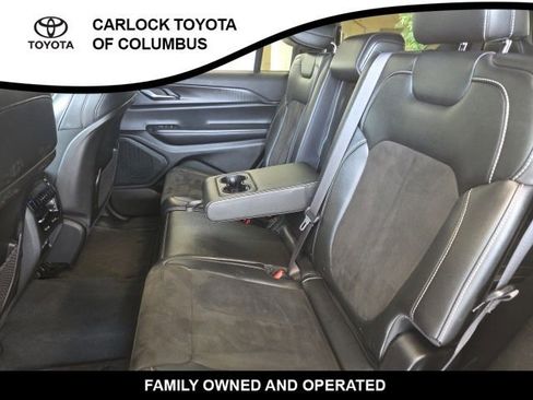 Used 2023 Jeep Grand Cherokee L Laredo AWD/4WD image 14