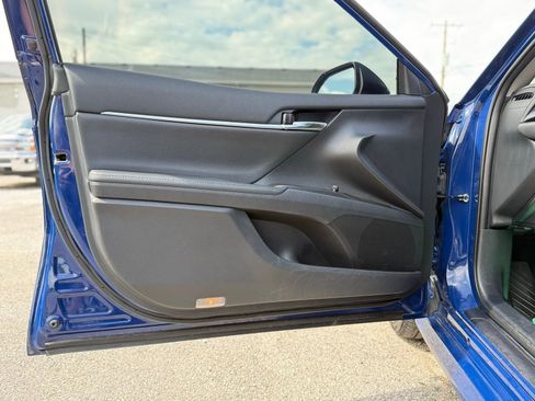 Used 2024 Toyota Camry XLE FWD image 15