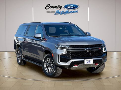 Used 2022 Chevrolet Suburban Z71 AWD/4WD image 1