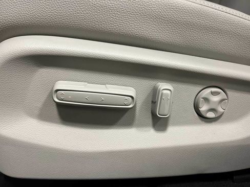 New 2026 Honda Odyssey EX-L image 9