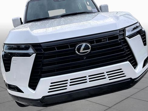 Used 2025 Lexus GX 550 w/ Accessory Package (Z1) AWD/4WD image 29