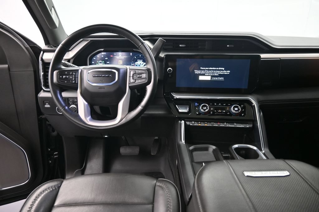 Used 2024 GMC Sierra 2500 Denali w/ Denali Reserve Package AWD/4WD image 11