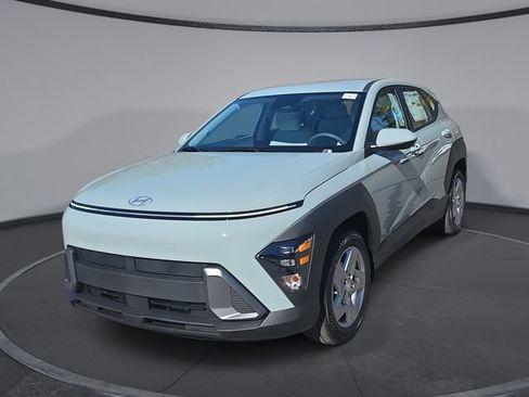 New 2026 Hyundai Kona SE image 1