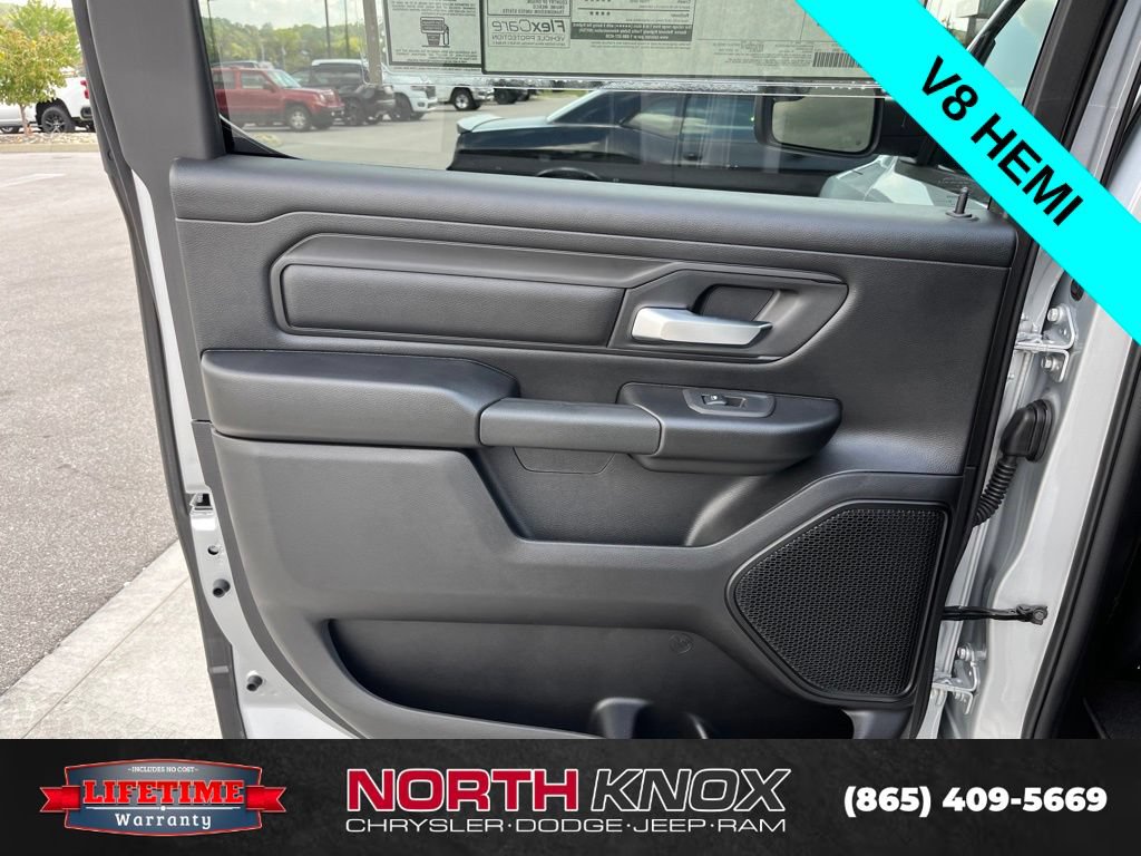 New 2026 RAM 1500 Express AWD/4WD image 17