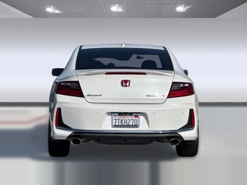 Used 2016 Honda Accord Touring image 9