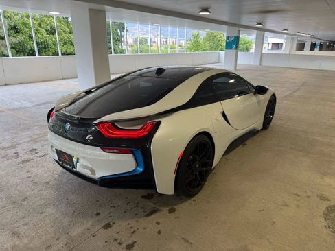 Used 2015 BMW i8 image 13