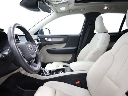 Used 2021 Volvo XC40 T5 Inscription w/ Protection Package AWD/4WD image 13