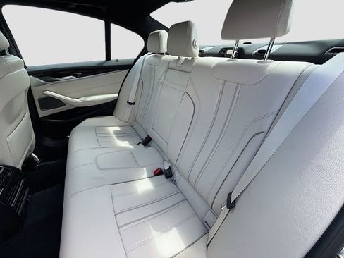 Used 2021 BMW 540i w/ Premium Package RWD image 21