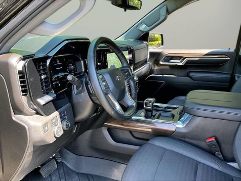 Used 2024 Chevrolet Silverado 1500 RST w/ Protection Package AWD/4WD image 19