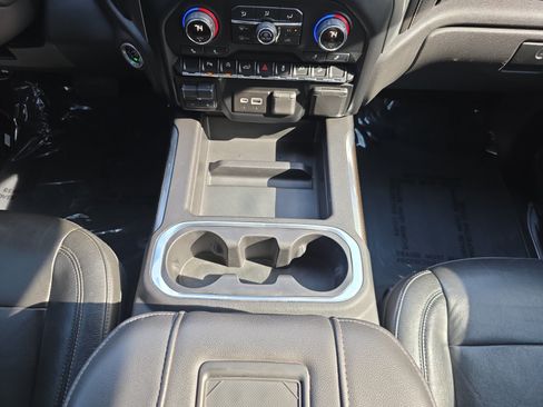 Used 2019 Chevrolet Silverado 1500 LT Trail Boss AWD/4WD image 14