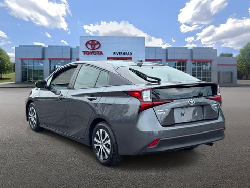 Certified 2022 Toyota Prius XLE AWD/4WD image 5