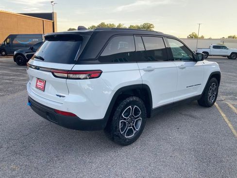 New 2024 Jeep Grand Cherokee Trailhawk w/ Advanced Protech Group II AWD/4WD image 5