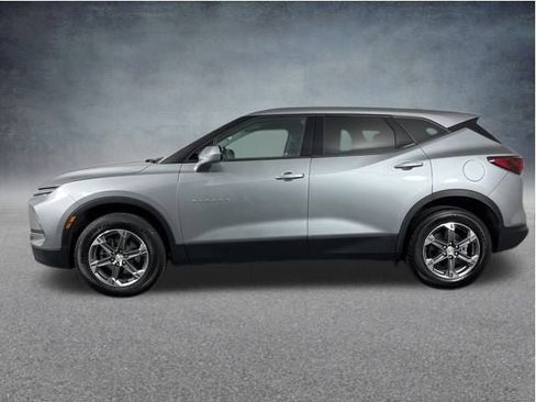 Used 2024 Chevrolet Blazer LT image 5