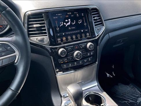 Used 2021 Jeep Grand Cherokee Laredo X AWD/4WD image 5