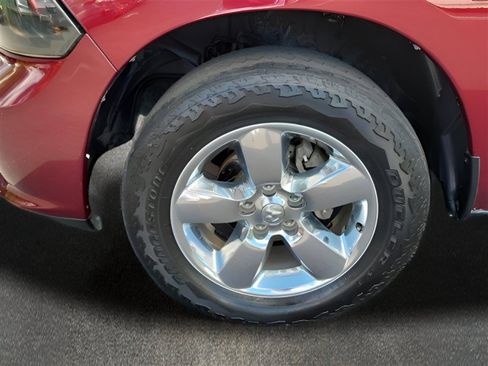 Used 2018 RAM 1500 Express w/ Express Value Package RWD image 30