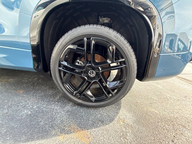 New 2026 Volkswagen Tiguan SE R-Line AWD/4WD image 7