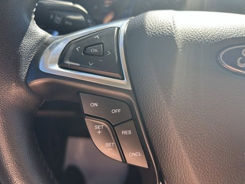 Used 2024 Ford Edge Titanium image 24