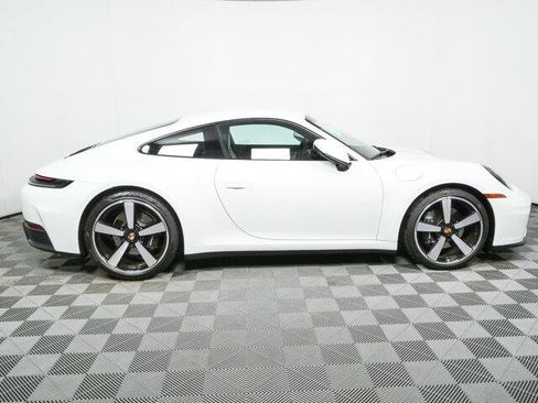 Used 2025 Porsche 911 Carrera RWD image 2