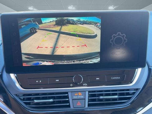 New 2025 Nissan Altima 2.5 SR w/ SR Premium Package image 24