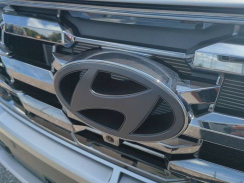 New 2026 Hyundai Tucson Limited w/ Tow & Go Package FWD image 13