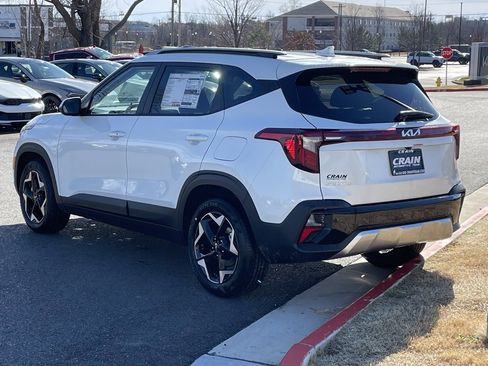 New 2026 Kia Seltos S image 3