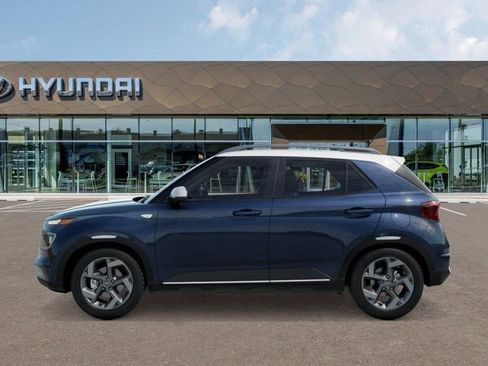 New 2026 Hyundai Venue SEL image 3