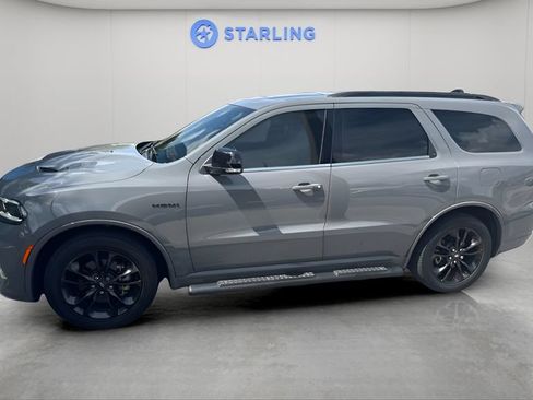 Used 2023 Dodge Durango R/T RWD image 2