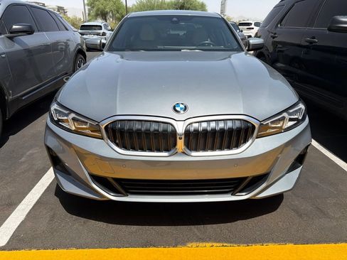 Used 2023 BMW 330i Sedan w/ Premium Package RWD image 2