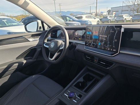 New 2026 Volkswagen Tiguan SE AWD/4WD image 10