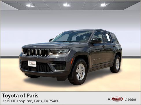 Used 2024 Jeep Grand Cherokee Laredo RWD image 1