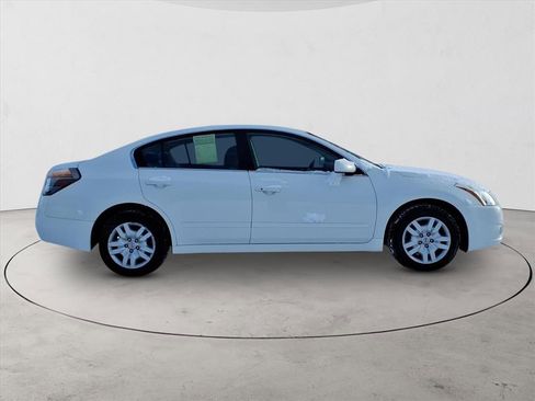 Used 2010 Nissan Altima 2.5 S image 5