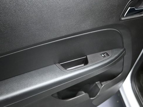 Used 2017 Chevrolet Equinox LT w/ Convenience Package image 15