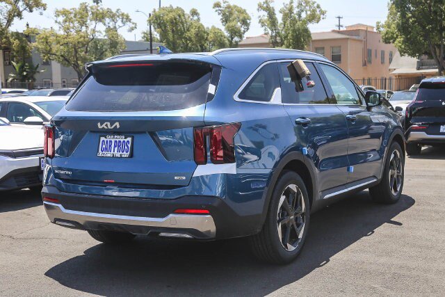 Used 2026 Kia Sorento EX w/ EX Premium Package FWD image 17
