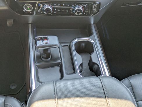 Certified 2023 GMC Sierra 1500 SLT image 20