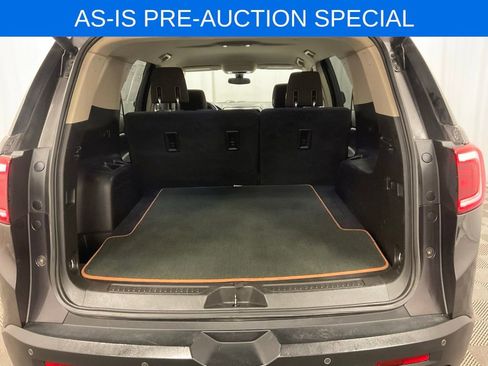 Used 2017 GMC Acadia SLE w/ Driver Alert Package I image 8