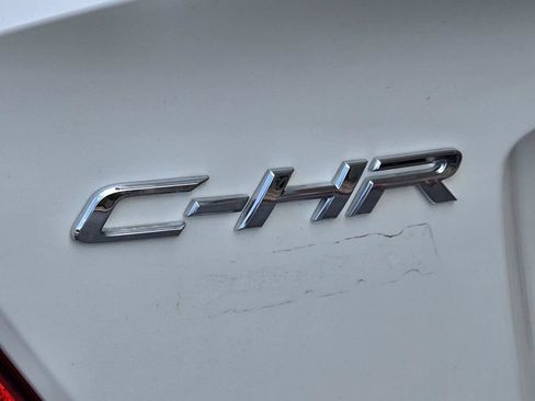 Used 2021 Toyota C-HR XLE FWD image 26