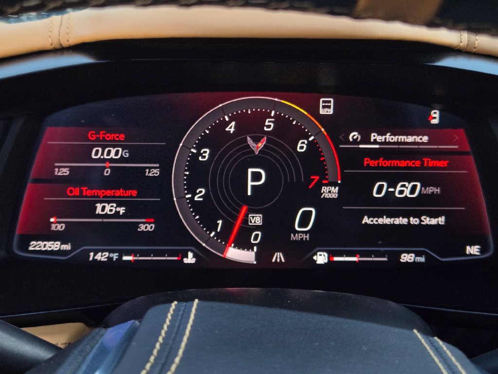 Used 2022 Chevrolet Corvette Stingray Premium Cpe w/ Z51 Performance Package RWD image 37