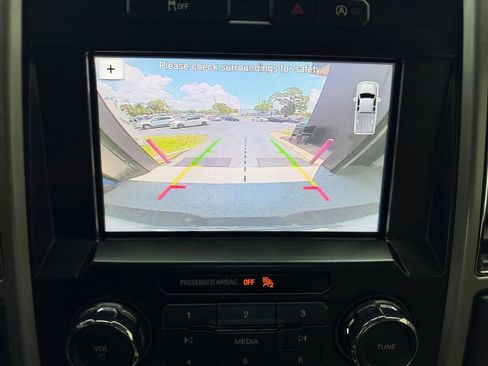 Used 2017 Ford F150 Lariat RWD image 49