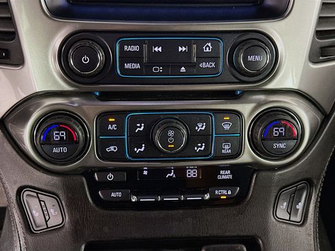 Used 2019 Chevrolet Tahoe LT image 22