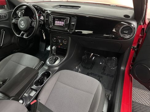 Used 2019 Volkswagen Beetle 2.0T S image 12