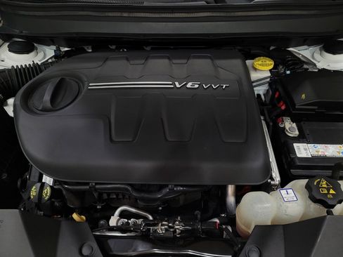 Used 2020 Jeep Cherokee Limited AWD/4WD image 30