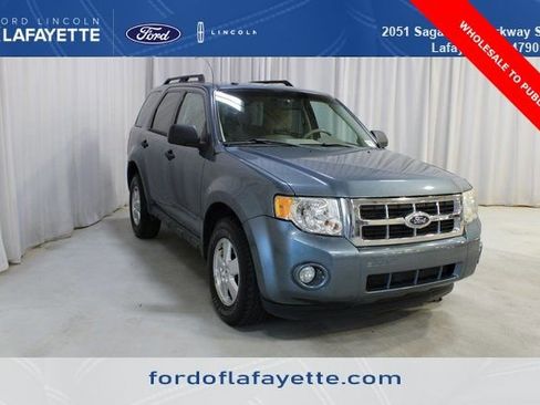Used 2010 Ford Escape XLT image 1