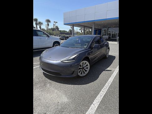 Used 2022 Tesla Model 3 Long Range AWD/4WD image 1